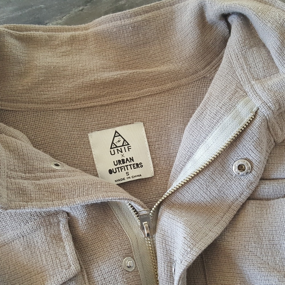 Nude Cropped Urban Outfitters Zip Up - Picture 5 of 5